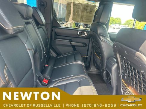 Used 2024 Ford Bronco Badlands AWD/4WD image 27