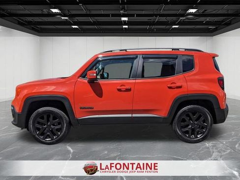 Used 2018 Jeep Renegade Altitude AWD/4WD image 2