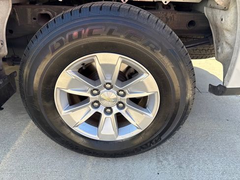 Used 2020 Chevrolet Silverado 1500 LT w/ Trailering Package image 19