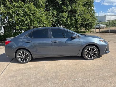 Used 2017 Toyota Corolla XSE w/ Carpet Mat Package (TMS) FWD image 4