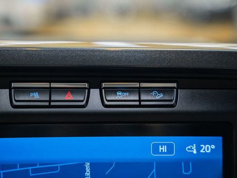 Certified 2023 Ford F150 Lariat w/ Equipment Group 502A High image 33