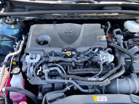 Used 2025 Toyota Camry SE FWD image 31