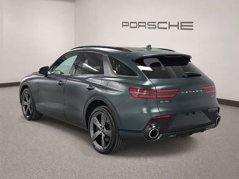 Used 2024 Genesis GV70 2.5T w/ Sport Prestige Package AWD/4WD image 3