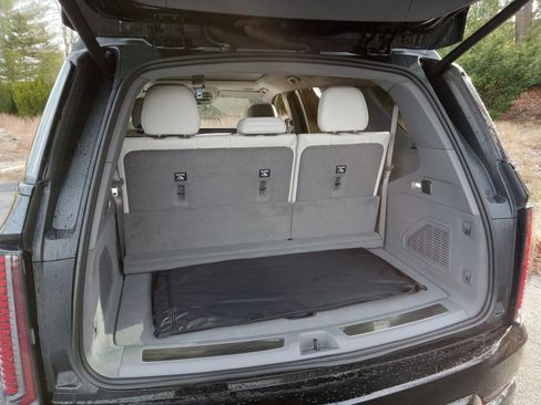 New 2026 Cadillac Escalade IQL Sport 1 w/ LPO, ONYX Package image 22