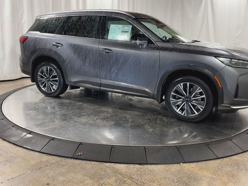 Certified 2026 INFINITI QX60 Luxe w/ Cargo Package AWD/4WD image 6