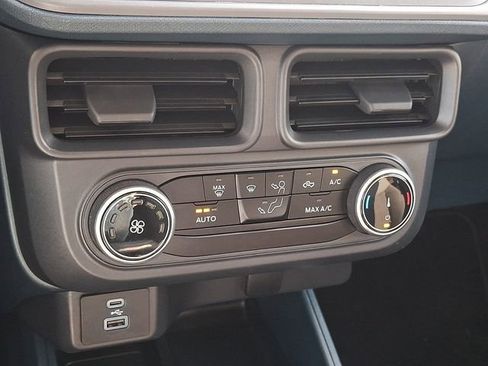 Used 2024 Ford Maverick XL image 18