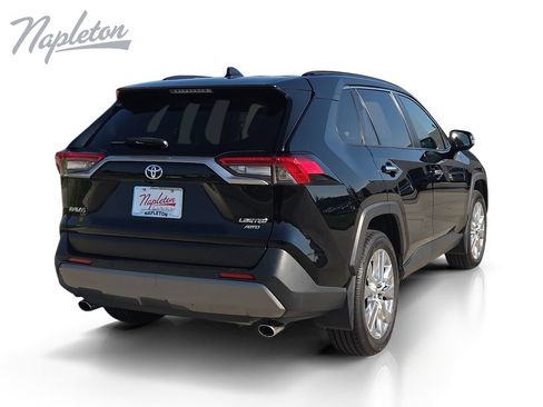 Used 2019 Toyota RAV4 Limited w/ Advanced Technology Package AWD/4WD image 5