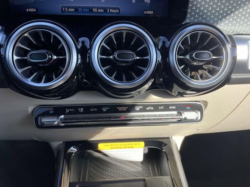 Certified 2025 Mercedes-Benz GLB 250 image 29