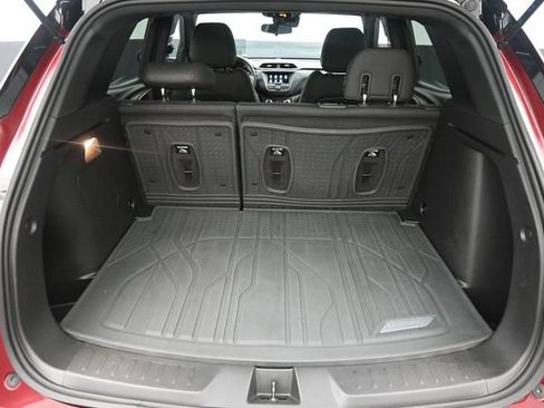 Used 2022 Chevrolet TrailBlazer RS FWD image 32