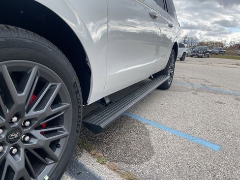 New 2025 Ford Expedition Max Platinum w/ Stealth Performance Package image 11