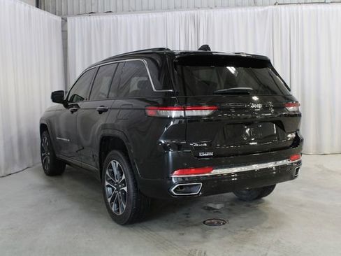 Used 2023 Jeep Grand Cherokee Overland AWD/4WD image 25