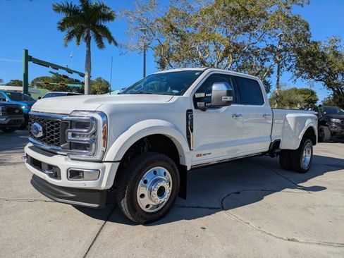 Certified 2024 Ford F450 Limited w/ FX4 Off-Road Package image 7