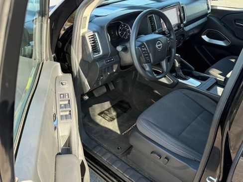 Certified 2024 Nissan Frontier SV image 10