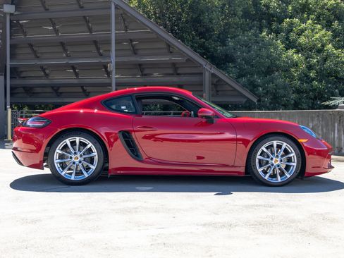 Certified 2025 Porsche 718 Cayman image 12