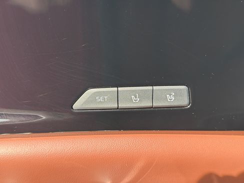 Used 2024 Kia Carnival SX FWD image 23