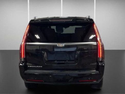 Used 2015 Cadillac Escalade Luxury AWD/4WD image 8
