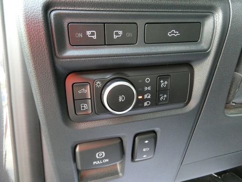 Used 2021 Ford F150 Lariat w/ Equipment Group 502A High AWD/4WD image 25