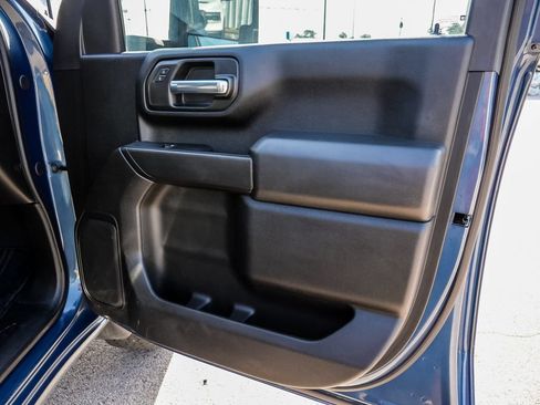 Used 2025 Chevrolet Silverado 2500 Custom w/ Custom Value Package AWD/4WD image 20