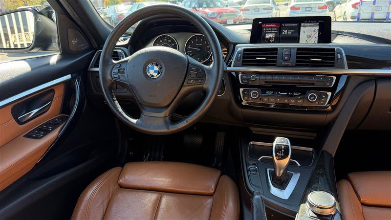 Used 2018 BMW 340i xDrive Sedan w/ Premium Package AWD/4WD image 18