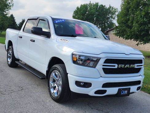 Used 2024 RAM 1500 Tradesman AWD/4WD image 6