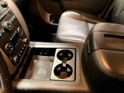 Used 2013 Chevrolet Silverado 2500 LTZ w/ LTZ Plus Package image 16