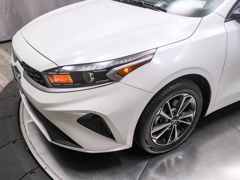 Used 2023 Kia Forte LXS w/ LXS Technology Package image 12