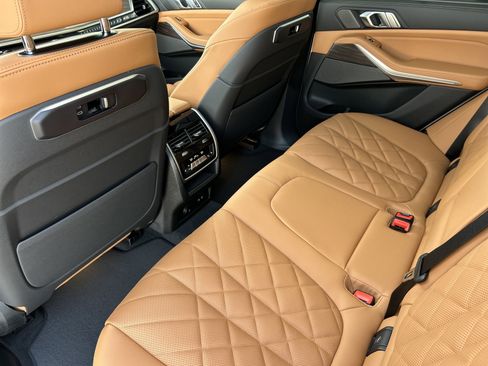 New 2026 BMW X5 xDrive40i w/ M Sport Package image 58