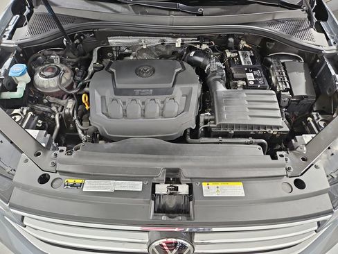 Used 2022 Volkswagen Tiguan SE AWD/4WD image 21