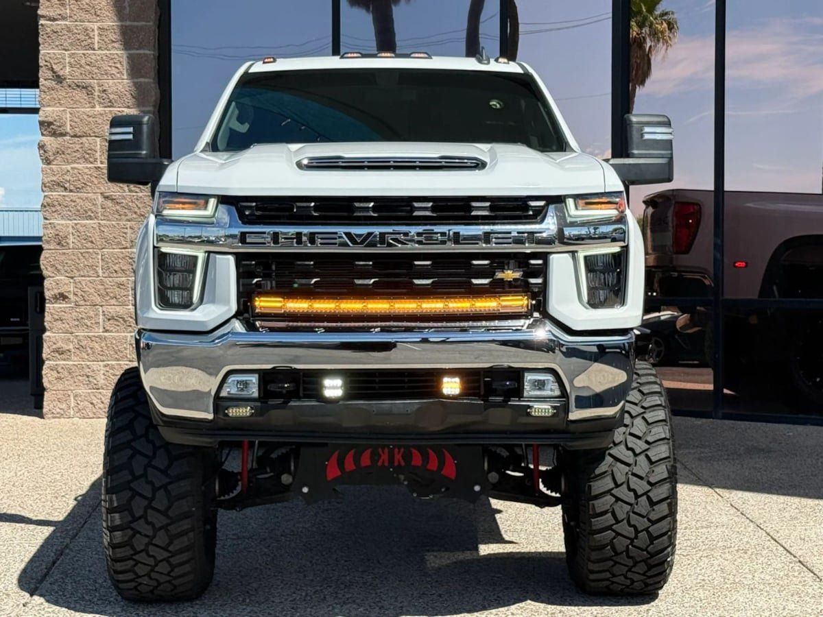 Used 2022 Chevrolet Silverado 3500 LT w/ Convenience Package AWD/4WD image 19