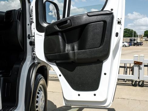Used 2023 RAM ProMaster 2500 FWD image 40