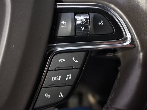 Used 2022 Lincoln Nautilus Reserve AWD/4WD image 34