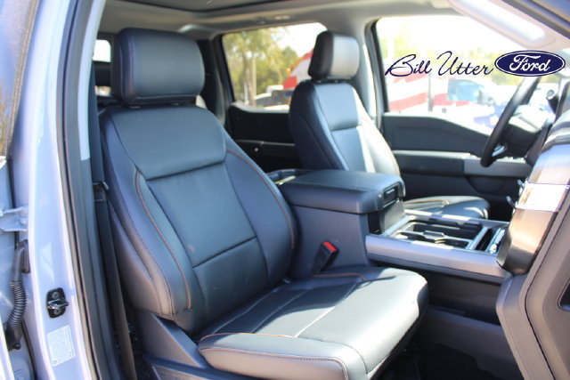 New 2026 Ford F250 Lariat w/ Black Appearance Package AWD/4WD image 7