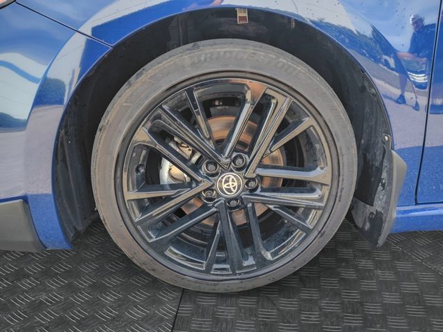 Used 2025 Toyota Camry SE w/ Convenience Package FWD image 13