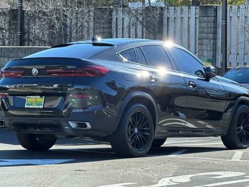 Used 2023 BMW X6 xDrive40i w/ Premium Package image 4