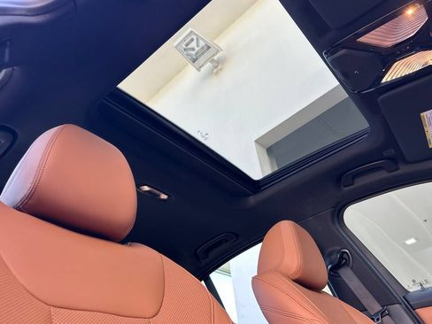 Used 2025 BMW M340i RWD image 17
