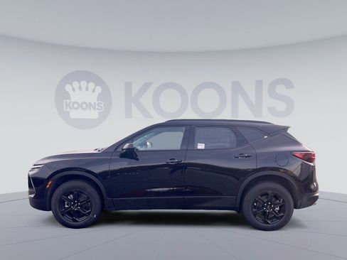 New 2025 Chevrolet Blazer LT w/ Midnight/Sport Edition image 2