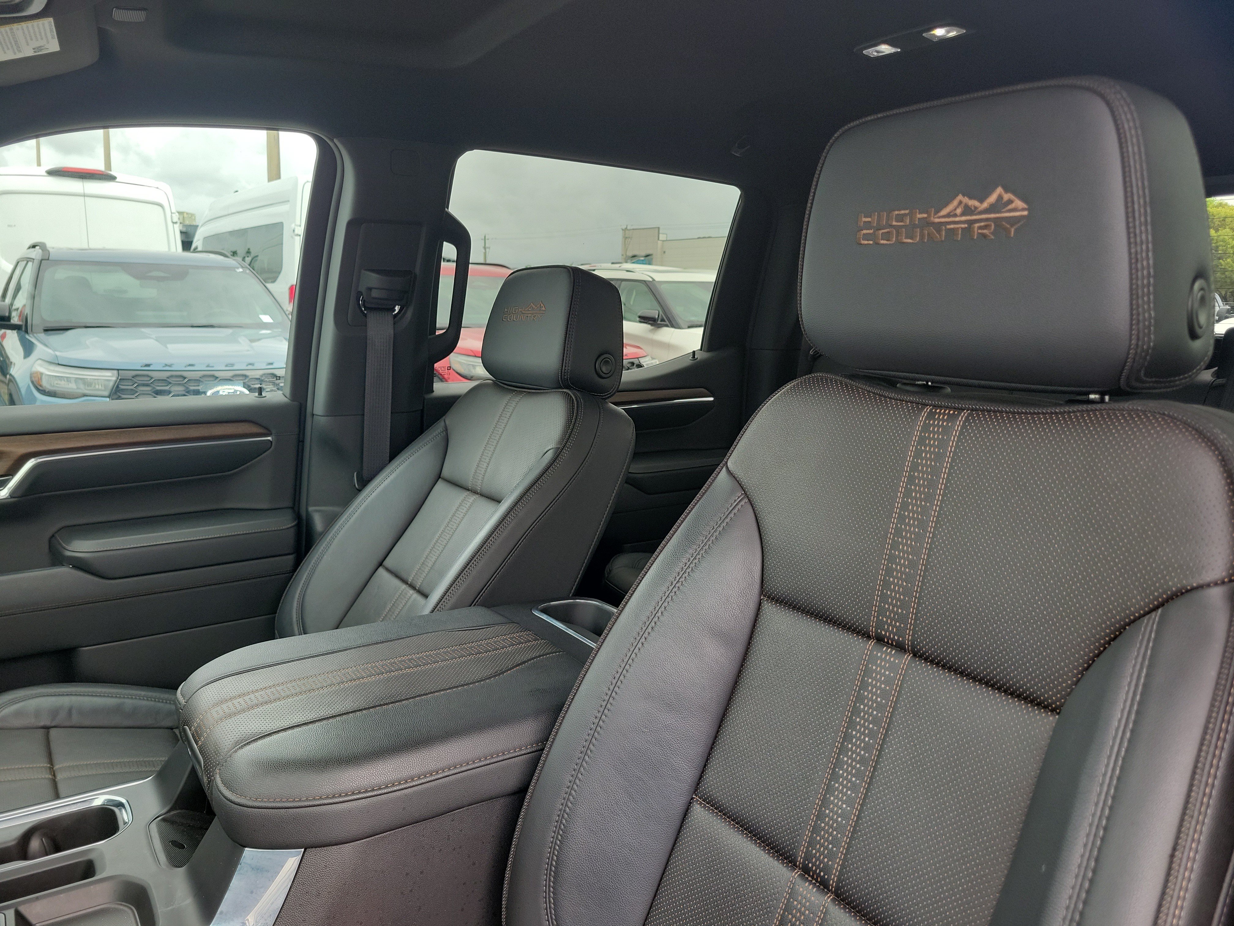 Used 2024 Chevrolet Silverado 1500 High Country AWD/4WD image 21
