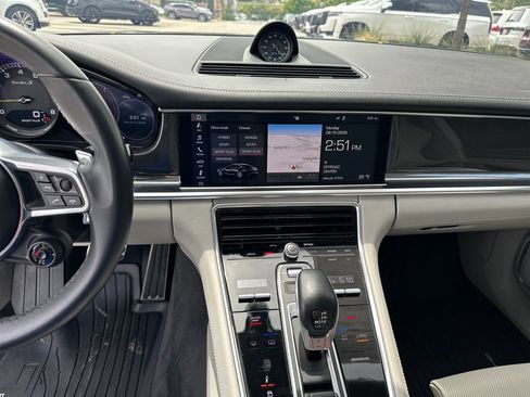 Used 2018 Porsche Panamera Turbo S AWD/4WD image 25