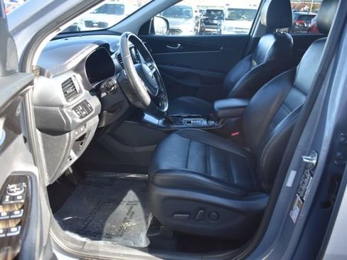 Used 2019 Kia Sorento EX FWD image 18