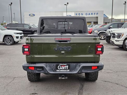 Used 2021 Jeep Gladiator Sport AWD/4WD image 7