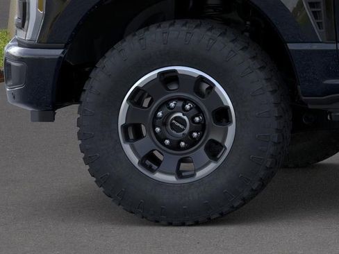 New 2026 Ford F250 Platinum w/ Tremor Off-Road Package image 19