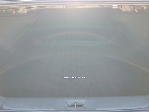 Certified 2025 Nissan Sentra SR image 10