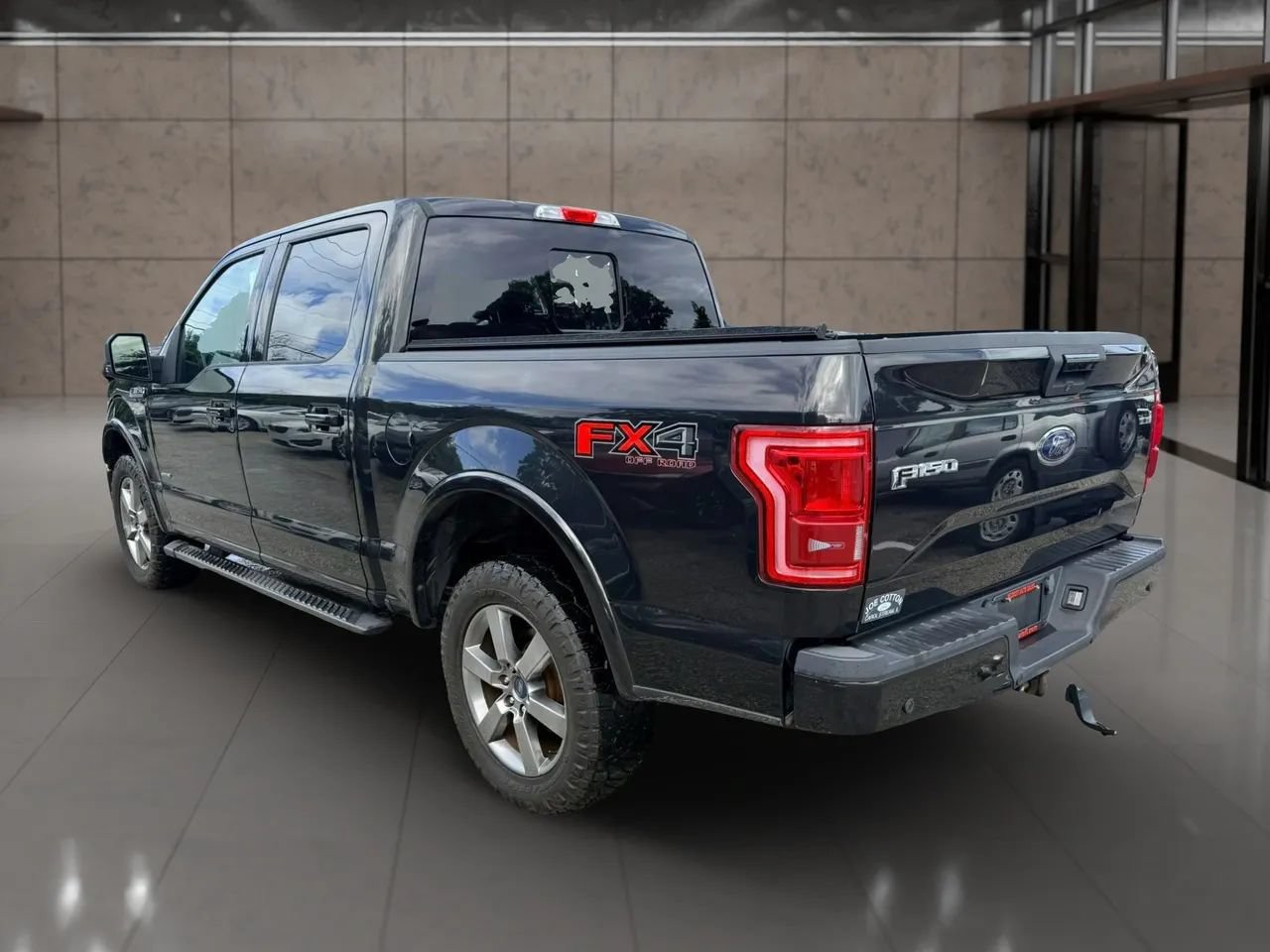 Used 2015 Ford F150 XLT w/ Equipment Group 302A Luxury AWD/4WD image 5