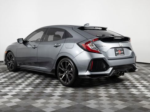 Used 2018 Honda Civic Sport Touring image 4