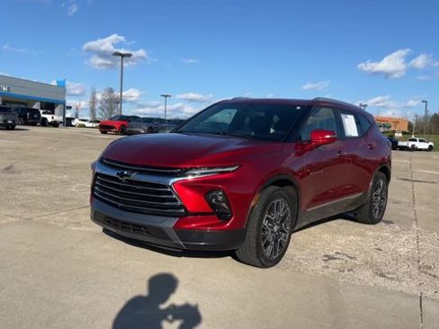 Used 2023 Chevrolet Blazer Premier w/ Driver Confidence II Package image 4