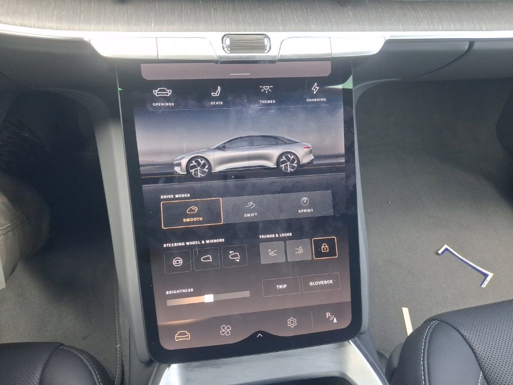 Used 2025 Lucid Air Pure RWD image 26