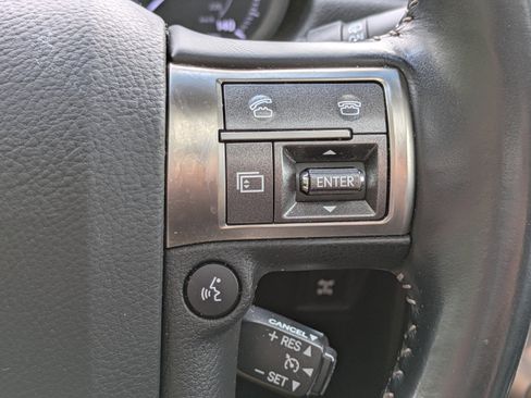 Used 2018 Lexus GX 460 image 22