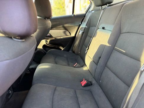 Used 2012 Chevrolet Cruze LT image 10