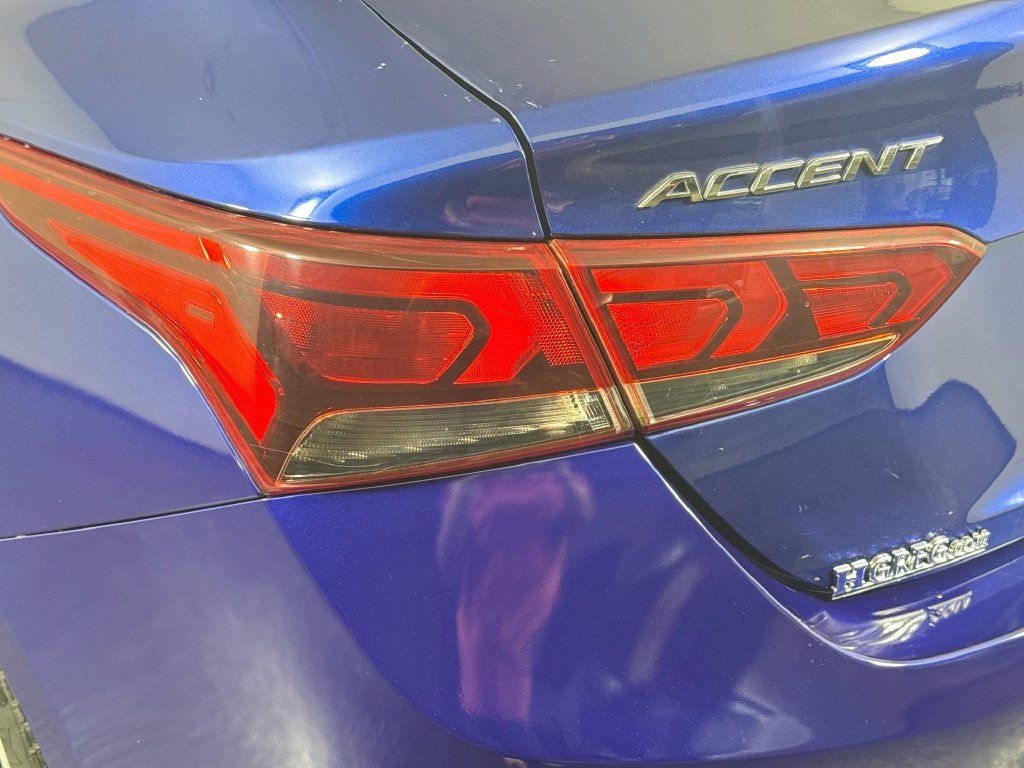 Used 2020 Hyundai Accent SE FWD image 33