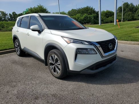 Certified 2023 Nissan Rogue SV FWD image 21